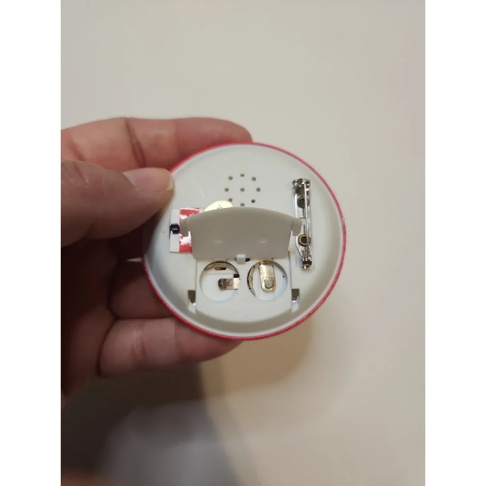 2 vintage Rudolph you're special pins not working needs batteries